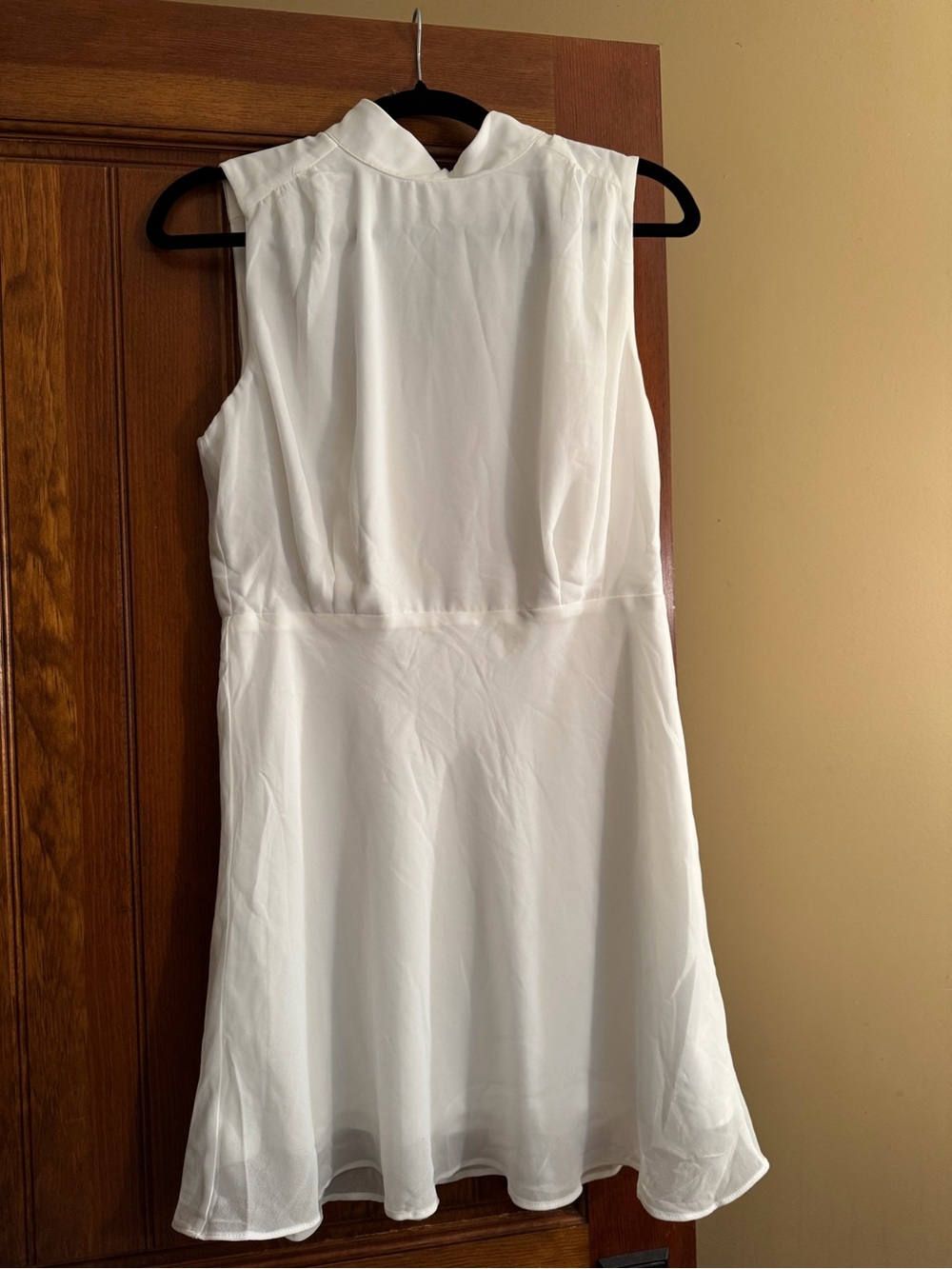 Classic Elegance White Chiffon Sleeveless Mock Neck Mini Dress - Picture 2 of 3
